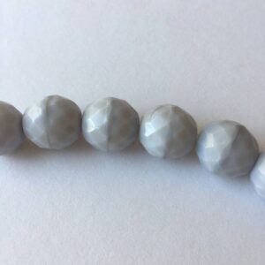 Gray faceted Round 13 mm beads - Image 2