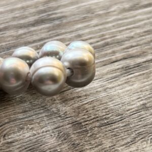 Large Hole Freshwater Pearls Silver Gray 22 Pearls 9mm Bead - Image 3