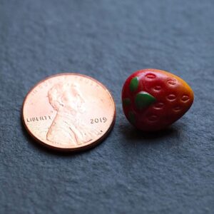 Vintage Czech Glass Strawberry Button, 2 Buttons, 14mm - Image 3