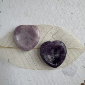 Worry Stone Heart Gemstone 30mm - Image 4