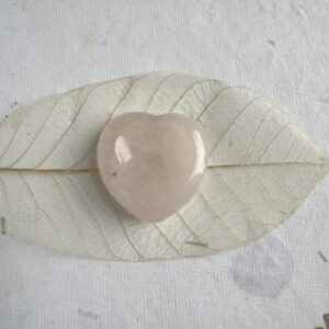 Worry Stone Heart Gemstone 30mm - Image 9